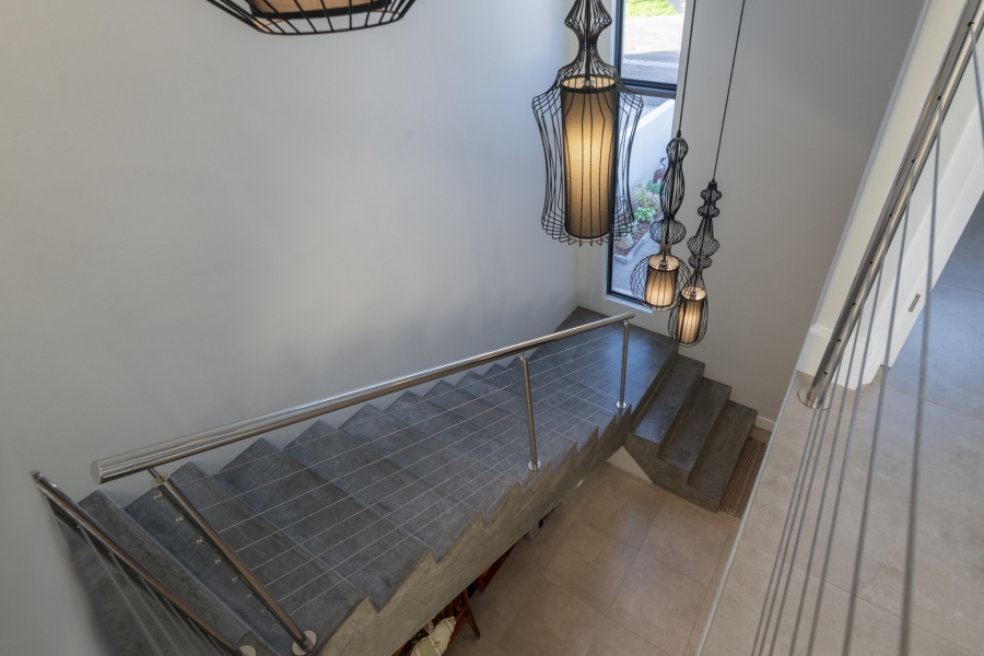 5 Bedroom Property for Sale in Myburgh Park Western Cape